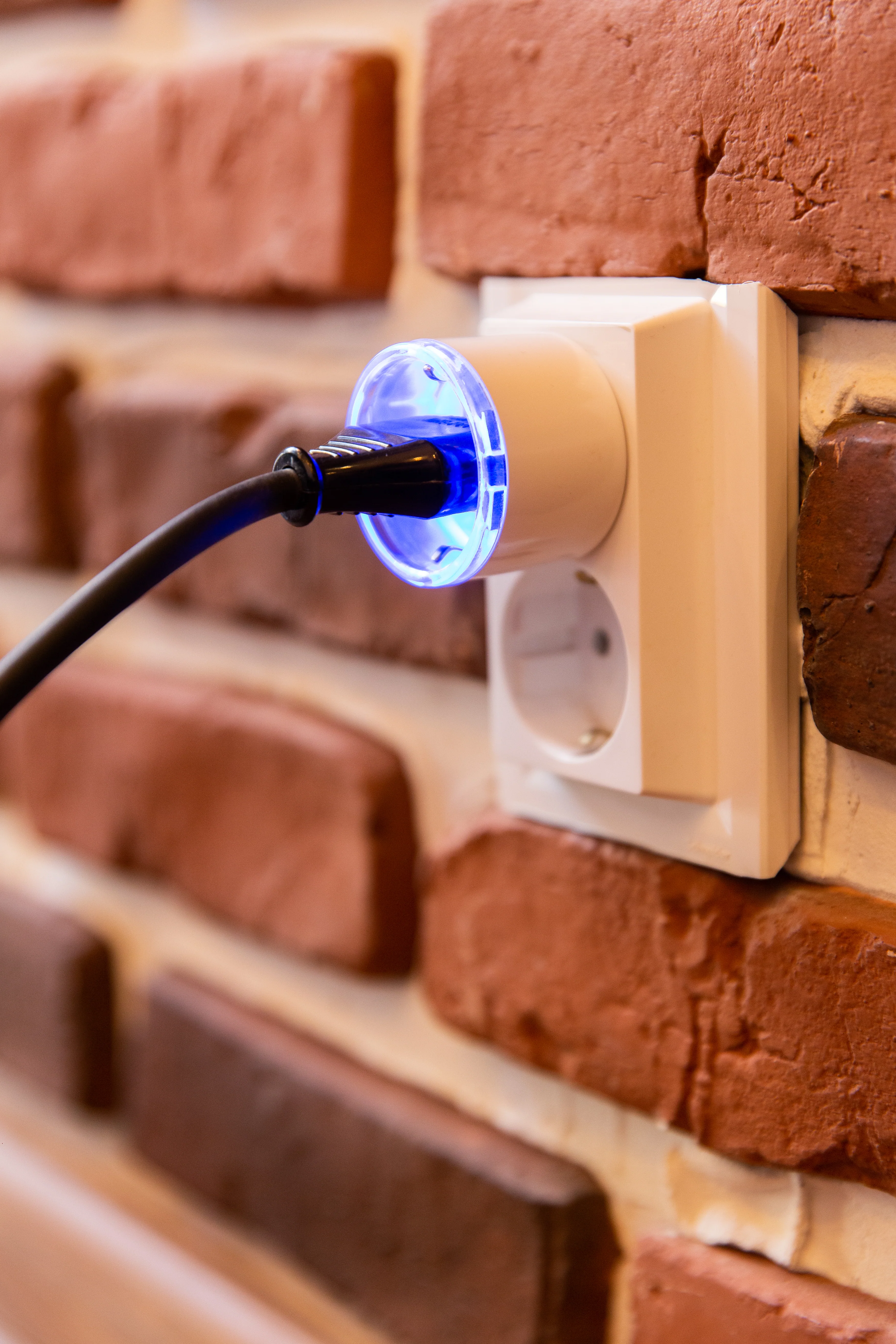 Shelly Plus Plug S — Enchufe Inteligente WiFi con Medición de Energía - Image 3