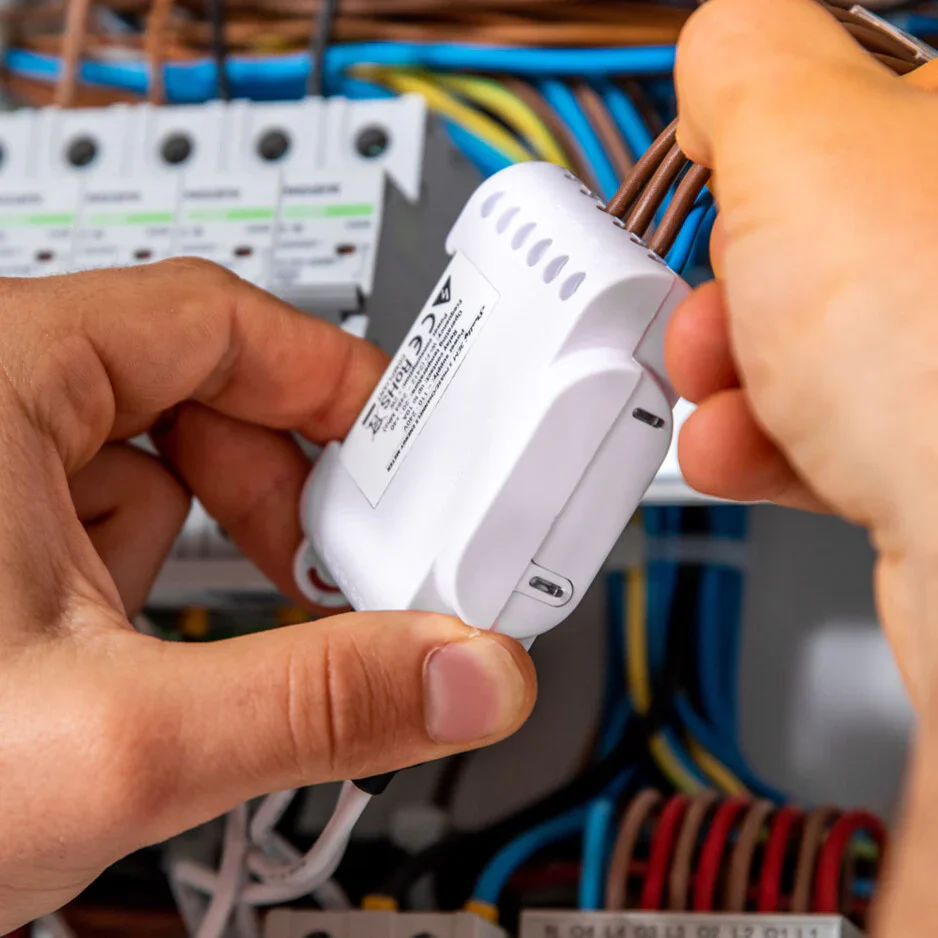 Shelly 3EM — Contador Trifásico Wi-Fi con 3× Pinza 120A - Image 3