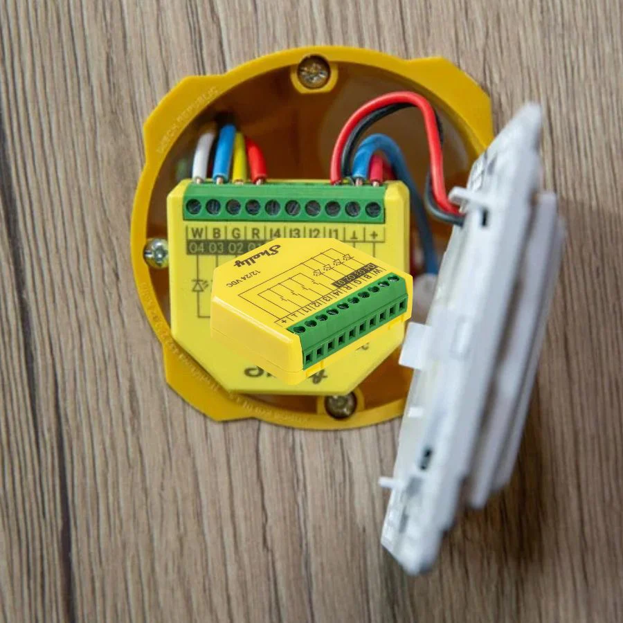 Shelly Plus RGBW PM — Controlador LED RGBW WiFi con Medición de Potencia - Image 4