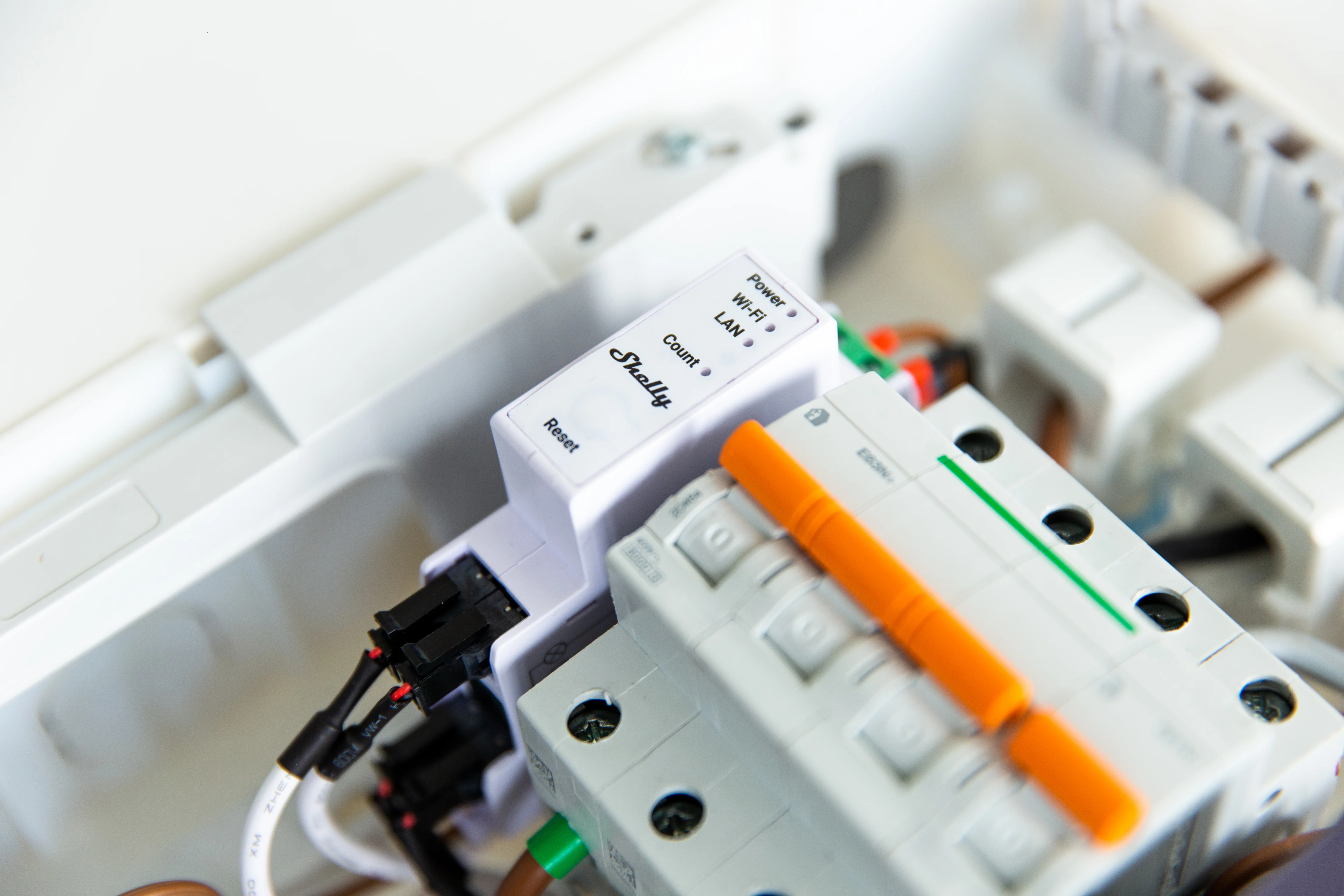 Shelly Pro 3EM 120A — Contador Trifásico con WiFi y Ethernet - Image 5