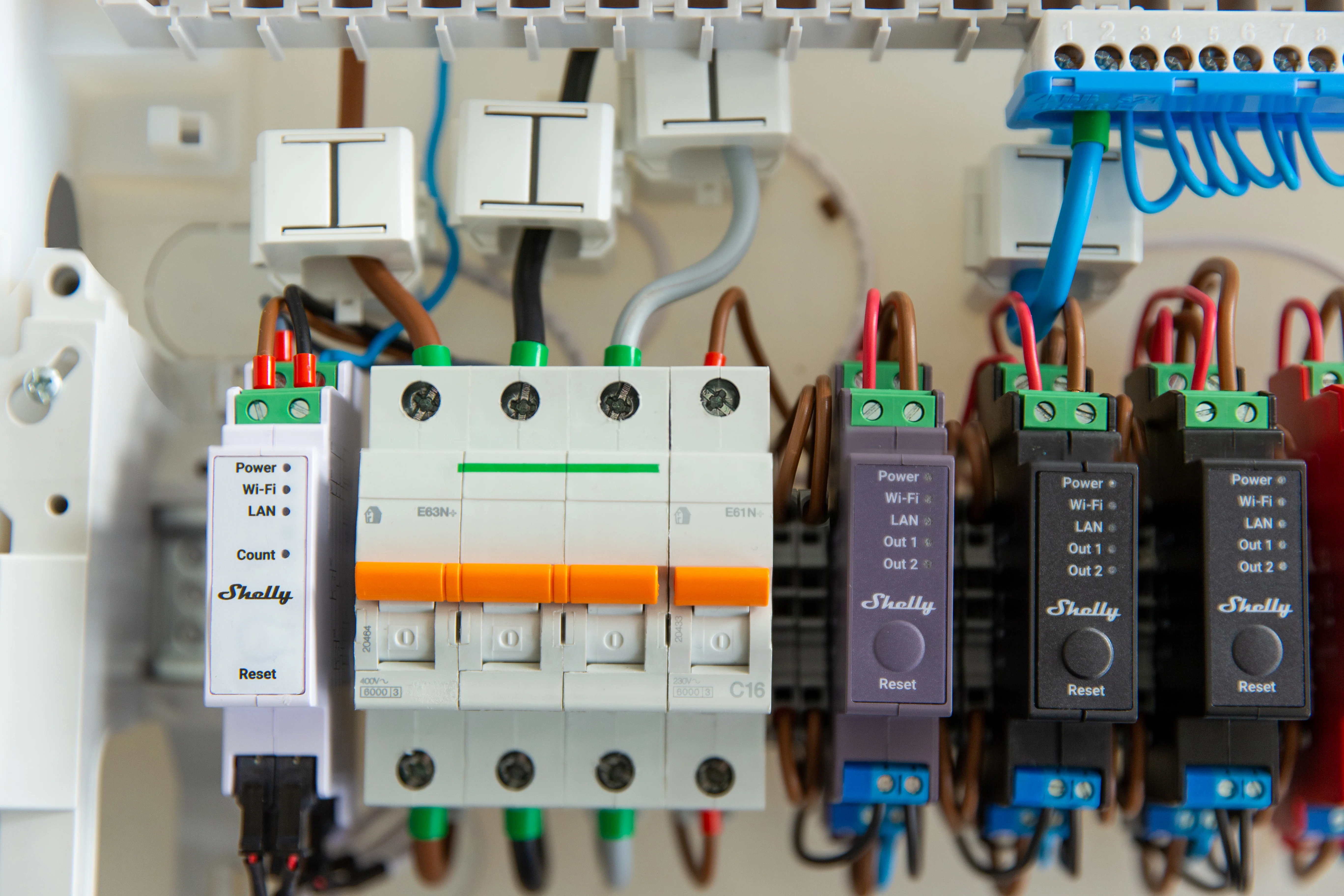 Shelly Pro 3EM 120A — Contador Trifásico con WiFi y Ethernet - Image 7